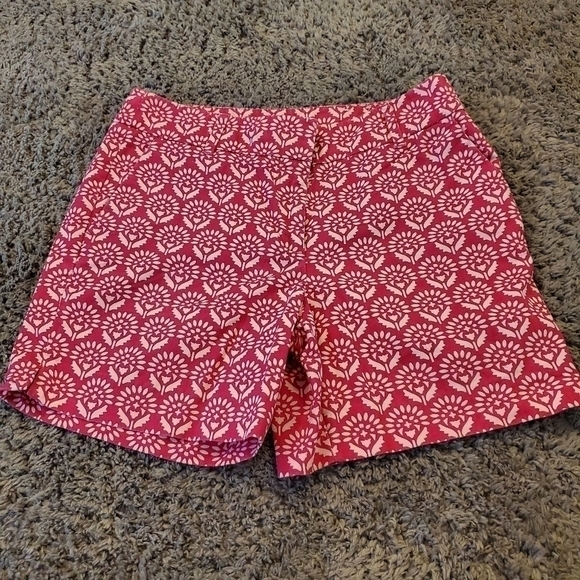 ANN Taylor Loft The Rivera Short - Picture 2 of 9